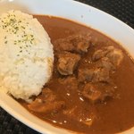 ビストロらあく - ゴマとビールのポークカレー