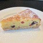 ビストロらあく - ドライフルーツのケーキ