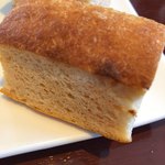 円山 カルネ - トマト練りこみフォカッチャ