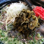 久留米ラーメン 三代目よかろうもん - 黒めん780円　+　チャーシュー100円　+　高菜100円