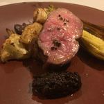 カーサ・デル・チーボ - 伊 トスカーナ『チンタセネーゼ』のアッロースト 黒ニンニクのソース