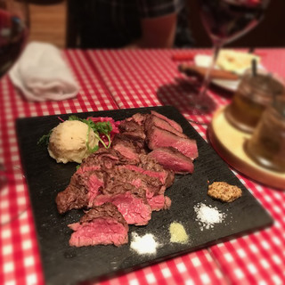 肉炉端 BLOCK