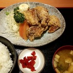 個室居酒屋 酒蔵 季 - サクサク鶏唐揚げ定食：680円