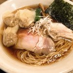 Homemade Ramen 麦苗 - 醤油らあめん 830円 肉ワンタン3個 270円