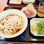 Mikiudon - 肉ぶっかけうどん　590円