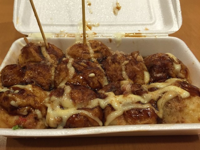 たこいち 吉祥寺ほんまもんのたこ焼き屋「名代秘伝の味たこ一」フワッフワ