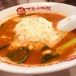 太陽のトマト麺 - チーズラーメン（麺半）