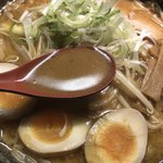 麺場 もっけい - もっけい味噌のスープ