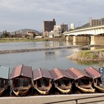 洋食 つばき - 長良川　鵜飼乗船場