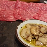 東京Aランク 肉の29しま - 赤身肉、ざぶとんサービス♪
