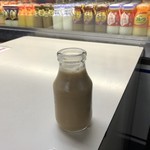 パンと牛乳の店 ミルクスタンド - 明治コーヒー