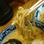 らぁめん みそ家 - 極太ちぢれの、石臼挽き麺