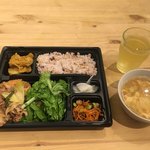 八百屋カフェ - 豚バラ厚揚げすき焼き風