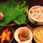 韓国スープ定食 ピニョ食堂 - 