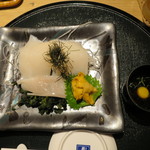 おたる政寿司 - いかそうめん 1300円　つけ汁はうずらの卵黄入り(2019年9月)