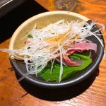 旬酔基じ - ツマ♬︎手切りで水で晒してチョー旨旨♡