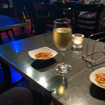 ウイスパー - ジャズが流れるBar　　ジャズ・ルーム"　　Whisper"