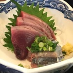 海ぼうず - 定食についてきた刺身（鰹と秋刀魚）