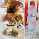 Harry's Cafe de Wheels - ステーキ入り/チキン/お水