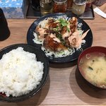 名物すた丼の店 - 