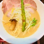 麺69 チキンヒーロー - 鶏極濃(￥750)