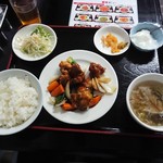 徽香苑 - 鶏肉の黒酢炒め 201809