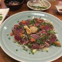 浅草 魚料理 遠州屋 - 鰹たたき。ポン酢うまし