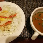 おとなのヒッコリー - サラダ、コンソメスープ