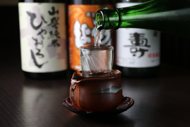 三日仕込み五回炙りのかわ串と190円ハイボール 酉や喜兵衛 仙台店 - 勾当台公園（焼き鳥）の写真