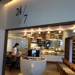 24/7 restaurant - 