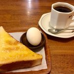 カフェレスト K&K - 料理写真:ホットコーヒー350円とモーニング