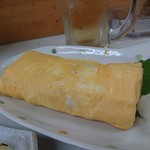 呑み処 蜂の巣 - すじコン入りだし巻き