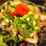 すし太郎 - サーモン皮の湯引き