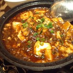 China bistro HASSUN - 土鍋入り麻婆豆腐 