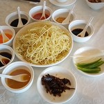 Kung Tak Lam Shanghai Vegetarian Cuisine - 上海冷麺108H＄