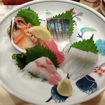 まわる寿司　博多魚がし - おススメ刺身盛り合わせ