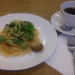 Cafe SEIUN - トマトソースパスタ + コーヒー/紅茶