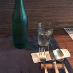 アリスタ - お冷は瓶で♪