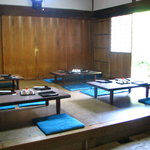 Chougakuji - 土間の横の座敷席
