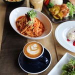 ディスイズカフェ - 