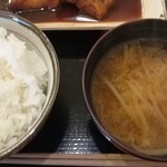 こたな木 - ご飯とお味噌汁