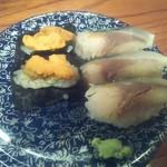 日乃出寿司 - シメサバとウニ 各150円