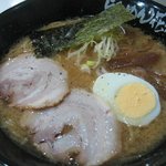 らあめん花月嵐 - 嵐げんこつらーめん