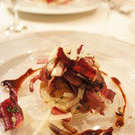 本日の前菜：鴨とタルディーボのサラダ♪鴨の濃く深い味わいに、タルディーボの甘みがアクセントになっています☆