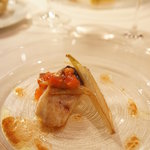 ビオディナミコ - 本日のお魚料理：ヒメダイのオーブン焼き アレディーブとニョッキディセーモラ♪香りの良さに昇天します(笑)