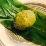 御菓子司 青柳 - 麩饅頭は薄い黄緑色