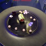 大董 - 烟薫三文鱼油梨全巻