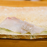 東麻布 天本 - 平目