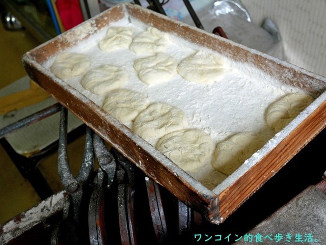 上舘せんべい店（上館煎餅店） - 本八戸（郷土料理）の写真