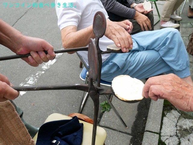 上舘せんべい店（上館煎餅店） - 本八戸（郷土料理）の写真